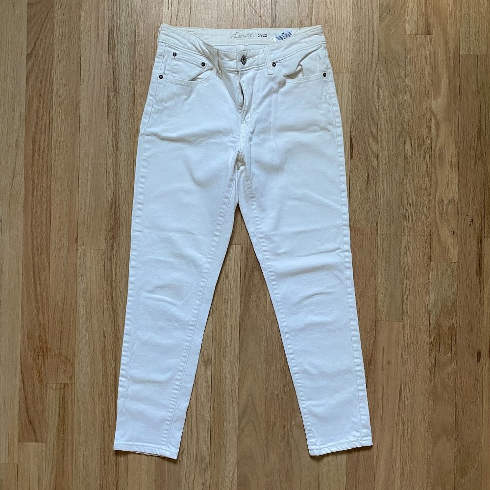 Levi’s High Rise White Cropped Jeans
